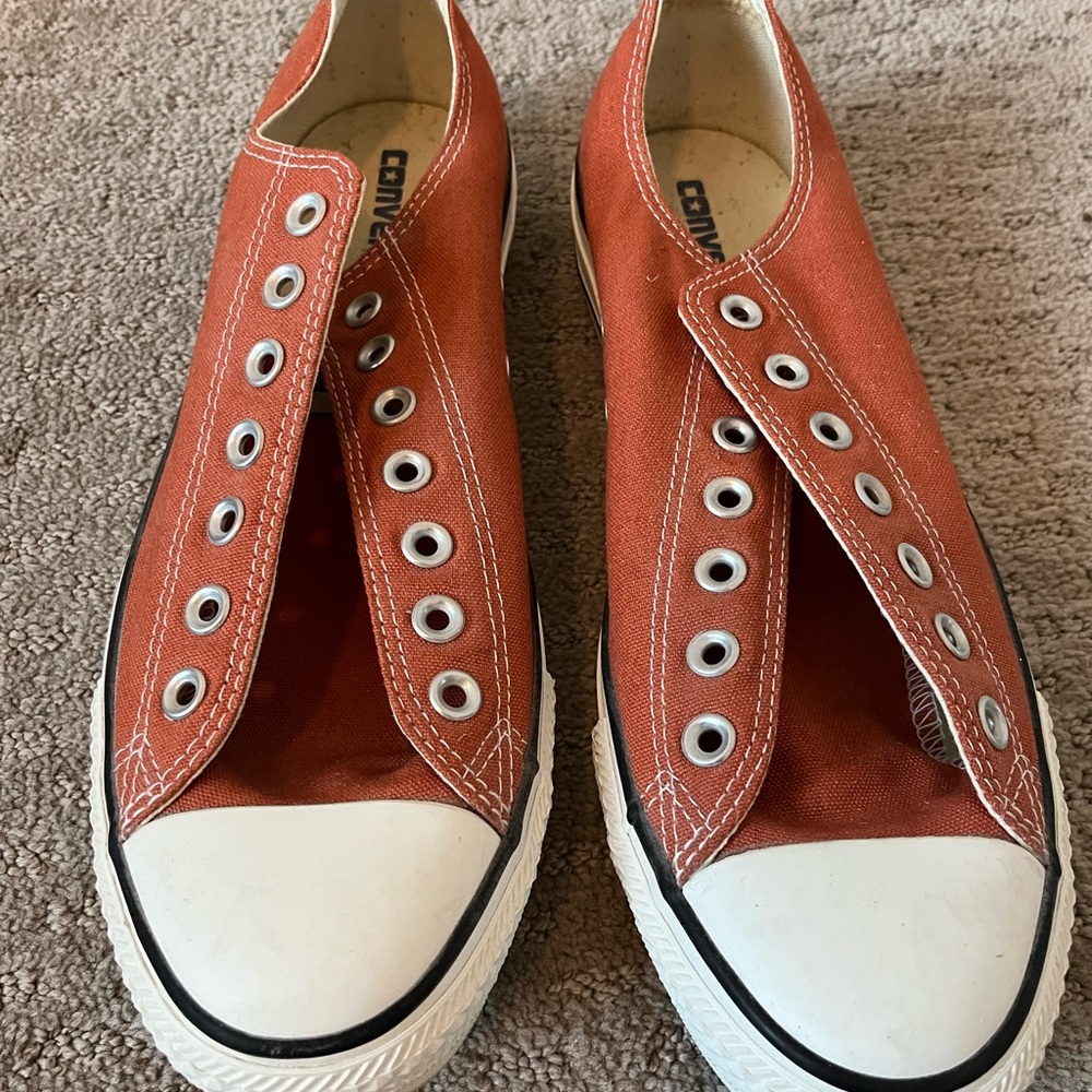 Converse mens 10/woman’s 12 Chuck Taylor All Stars. Wore once